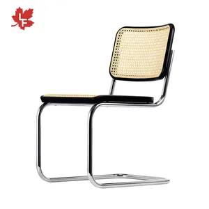 Sedia da braccio con struttura in metallo Rattan alla moda di metà secolo sedia in legno di vimini Vintage in acciaio inossidabile poltrona in canna Cesca Cesca