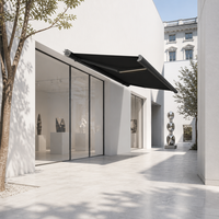 Auvent motorisé pliant de luxe pour espace repas de café, avec structure en alliage d'aluminium et télécommande, idéal pour les sièges de jardin