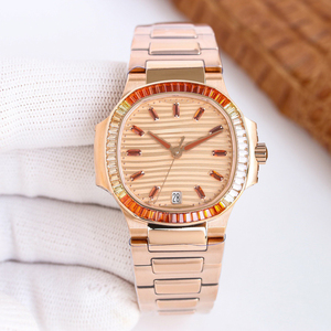 Reloj de Alta Gama Hecho a Medida Recomendado por el Jefe, Bisel con Incrustaciones de Gemas, Material de Acero Inoxidable en Oro Rosa, Reloj para Eventos Privados - Product Image 1