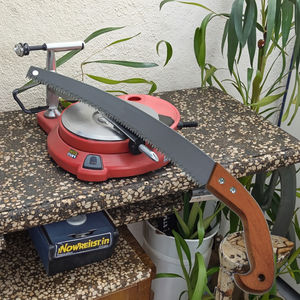 <span class=keywords><strong>Sierra</strong></span> <span class=keywords><strong>de</strong></span> <span class=keywords><strong>Podar</strong></span> <span class=keywords><strong>de</strong></span> Acero <span class=keywords><strong>de</strong></span> Grado Industrial WANTOK HK425 con Mango <span class=keywords><strong>de</strong></span> Madera, Dientes Afilados, Longitud <span class=keywords><strong>de</strong></span> Hoja <span class=keywords><strong>de</strong></span> 250-350 mm, 5 TPI - Product Image 2