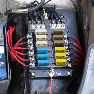 Disjoncteurs à réinitialisation automatique E37 5A/ 10A/ 15A/ 20A/ 25A/ 30A, disjoncteurs ATC/ATO à profil bas, 12V DC, pour voiture, marine, camping-car, solaire - Product Image 3