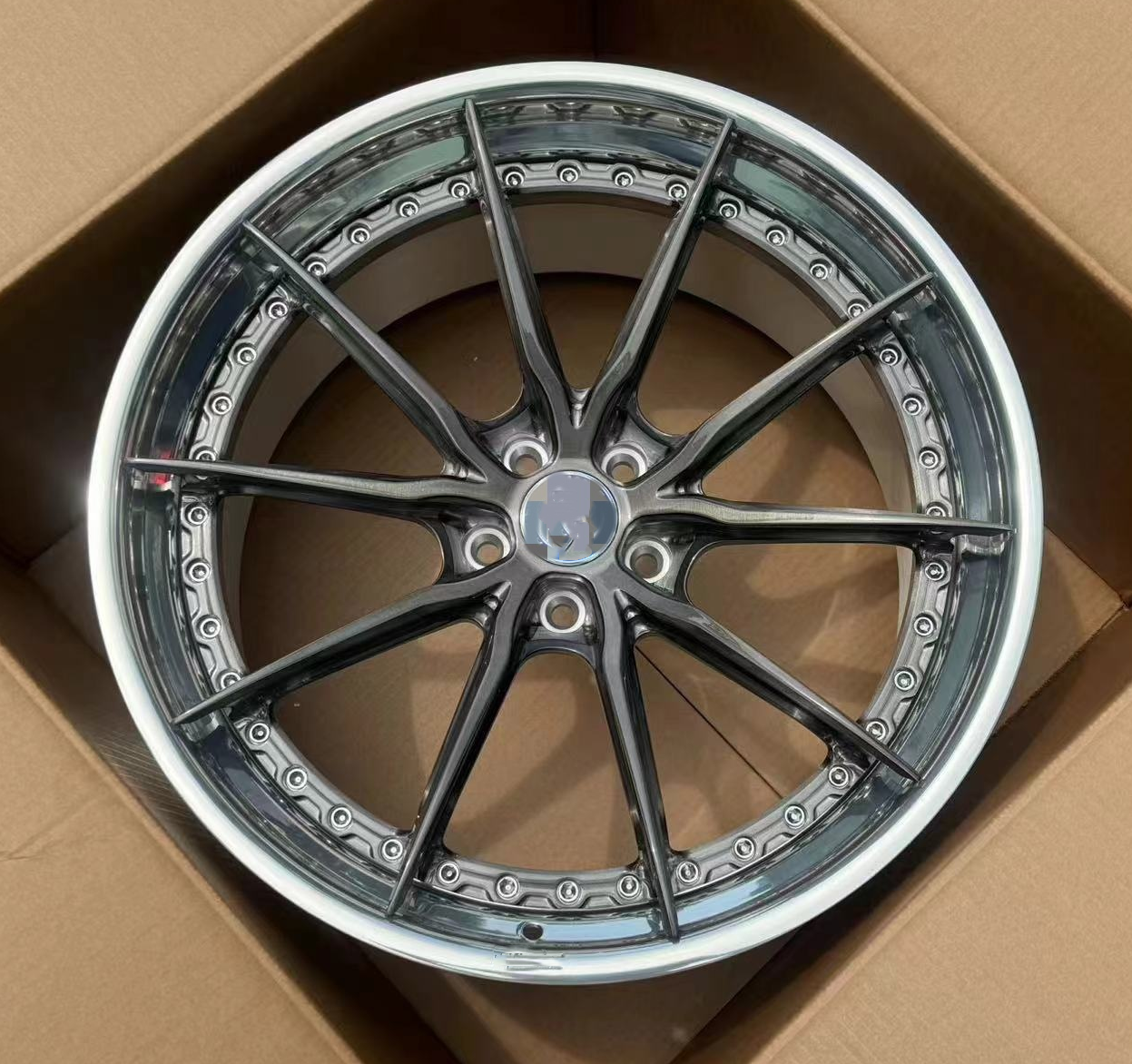スーパーレ軽量フォージドマグネシウムホイール 18-22インチ