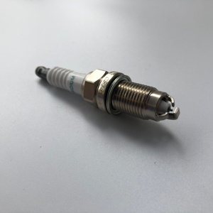 Bujías de Encendido de Iridio Originales Denso para Automóviles, Sistema de Encendido, 4701 <span class=keywords><strong>IK16TT</strong></span> para Honda, Ford, HYUNDAI, MAZDA, TOYOTA, Venta al Por Mayor - Product Image 3