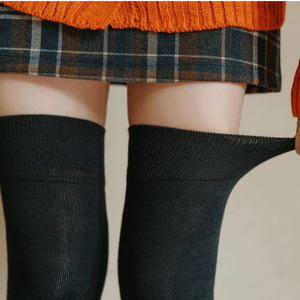 <span class=keywords><strong>Calze</strong></span> Alte al Ginocchio da Donna Autunno/Inverno, <span class=keywords><strong>Calze</strong></span> Lunghe Alla Moda, Calde e Sottili, Scaldamuscoli di Alta Qualità, Sexy <span class=keywords><strong>Calze</strong></span> Lunghe Sopra il Ginocchio - Product Image 6