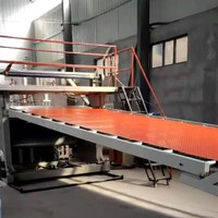 Machine d'extrusion de rouleaux de moquette PVC à double vis, ligne de production de tapis de sol en PVC avec calandreuse, moteur central