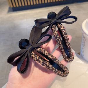 Pince à cheveux rétro à imprimé léopard, design nœud, pince bec de canard pour femme, accessoires de mode - Product Image 1