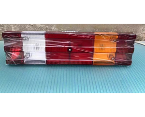 0015406270/0015406370 ACTROS MPII/ ACTROS MEGA/ ACTROS MPI PIEZAS DE CAMIÓN TOMA DE LÁMPARA TRASERA - Product Image 1