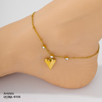 Chevillère polyvalente et élégante en acier inoxydable plaqué or 18 carats avec pendentif cœur finition haute brillance, bijou de mode pour la cheville