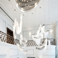 Lustre en verre en forme de plume, art moderne de luxe, taille personnalisée, lampe suspendue pour plafond haut, hall d'hôtel