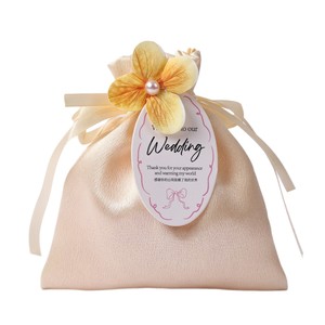 Sacchetti Regalo Eleganti in Raso di Seta per Matrimoni e Baby Shower con Ciondolo Floreale e Etichette di Ringraziamento - Product Image 5