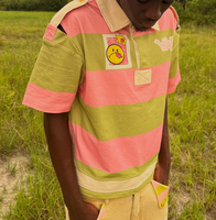 Polo de rugby personnalisé unisexe à larges rayures, coupe carrée et courte, col contrastant blanc, demi-fermeture, épaulettes aux épaules, en coton