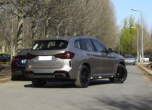 Nuova <span class=keywords><strong>BMW</strong></span> <span class=keywords><strong>iX3</strong></span>/i3 2026/2024 Versione Sportiva Elettrica Grigia Cinese SUV con Autonomia di 592 km, 40L eDrive, 5 Posti per Adulti - Product Image 4