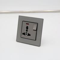 Enchufe de Pared Universal BENDI C42 86 Tipo 1, 16A 250V con Puerto USB, 3 Pines, IP22, Retardante de Llama, Enchufe de Latón, Estándar del Reino Unido