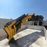 Grue à flèche pliante d'occasion de 14 tonnes montée sur camion pour le transport logistique et la distribution de marchandises lourdes