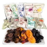 Fruits confits de forêt profonde Zero Degree : pruneaux, baies de laurier, prune confite, prune acide, pêche jaune, en vrac pour le bureau