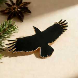 Broche de águila personalizado de China, insignia para traje, broche de solapa de metal esmaltado con diseño de animal, artesanía en metal - Product Image 1