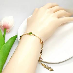 Bracelet de <span class=keywords><strong>cheville</strong></span> en acier au titane Bracelet de <span class=keywords><strong>cheville</strong></span> Crystal Love <span class=keywords><strong>Cheville</strong></span> en acier au titane en or 18 carats pour femmes - Product Image 2