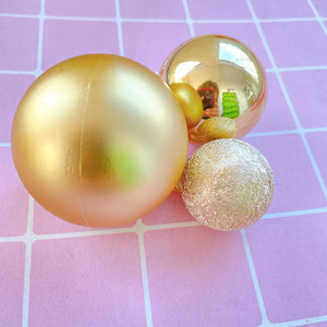 ลูกบอลคริสต์มาสอะคริลิกสีรุ้งใสสีแดงขาวทองประดับด้วยน้ำผึ้งและของหวาน สำหรับตกแต่งเค้กในงานปาร์ตี้วันหยุด - Product Image 5