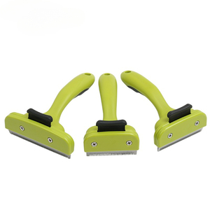 Brosse et couteau à poils pour animaux de compagnie en plastique pour le toilettage professionnel des animaux - Product Image 5