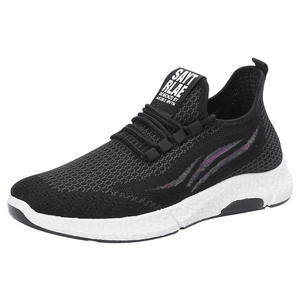 Chaussures pour hommes printemps/été 2025 Fabricant Chaussures de sport et décontractées respirantes Chaussures tendance pour hommes en gros - Product Image 1