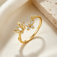 Anillo Abierto Glowluxe con Mariposa, Detalles Iridiscentes, Plata de Ley 925, Tono Dorado, Joyería Botánica Romántica