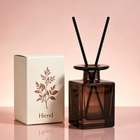 Petit minimum de commande : 500 pièces, flacon diffuseur en verre de 150 ml, pack de démarrage nouvelle marque, service d'impression d'étiquettes personnalisées facile.
