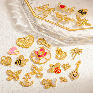 Colgantes de Moda, Dijes de Mariposa y Abeja con Pedrería, Acero Inoxidable, Joyería Unisex, Accesorios, Regalo, Set de Colgantes DIY - Product Image 1