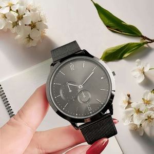 Reloj de Cuarzo para Hombre con Caja de Aleación de 40 mm, Correa de Silicona, Diseño de Dibujos Animados, Estilo Moderno y Lujoso - Product Image 3