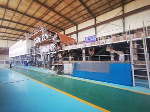 Máquina Profesional para Papel Kraft/Fluting/Cartón de Alta Velocidad Qinyang XINGHUA, Proyecto Llave en Mano, Bomba, PLC, Rodamiento, Caja de Cambios, Motor - Product Image 2