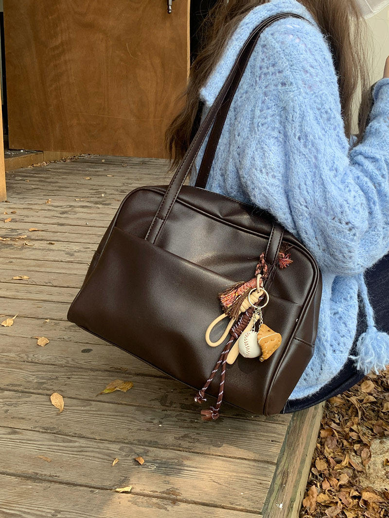 Brown color (without hanging ornaments)