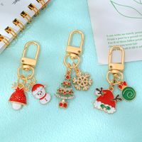 Breloques en émail vintage de Noël à thème dessin animé, plaquées or, porte-clés personnalisables avec motifs Père Noël, renne et bonnet de Noël