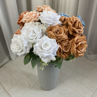 Vente chaude 2025 Fleurs artificielles en plastique de style bohème pour décoration de mariage et de Noël, roses artificielles, diamètre de la tête de fleur de 10 cm pour bouquet de mariée