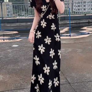 French Style Floral Black Dress V Neck Short Sleeve A Line Long Skirt For Beach Vacation Summer Casual Wear - Product Image 2