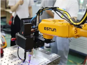 Robot de Soldadura Láser ESTUN Pequeño con Motor PLC de 6 Ejes para Grandes Plantas de Soldadura Automotriz de Metal, Alta Capacidad, Carga Útil de 30 KG - Product Image 2