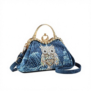 Borsa da Sera in Denim con Design Gufo Stampato a Caldo, Borsa a Tracolla in Poliestere alla Moda con Cinghia Singola e Clip, Completamente Decorata con Diamanti, da Donna per Halloween - Product Image 4