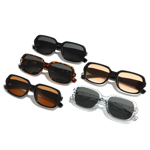 Gm Retro <b>Sunglasses</b> For Women <b>Square</b> Frame Pc Material Uv400 Protection Black Color - Product Image 2