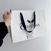 Sacs en papier d'art pour cadeaux, sacs de shopping de luxe en papier blanc avec impression en gravure personnalisée, logo imprimé, pour chaussures, vêtements, emballage