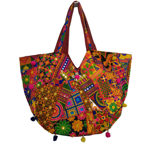 Bolso de mano con cuentas hecho a mano en oferta, con cierre de cremallera, bolso moderno para uso casual y festivo, disponible en grandes cantidades - Product Image 5