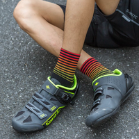 Chaussettes de vélo à coussin de compression pour hommes et femmes de qualité supérieure