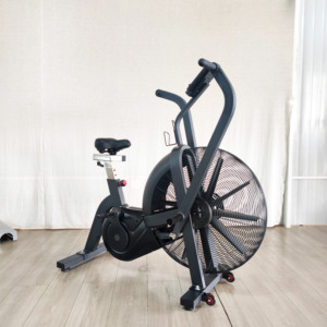 Nouveau design Vélo d'entraînement commercial intelligent Rouge pour <span class=keywords><strong>Assault</strong></span> Vent, équipement de cardio-training de salle de sport avec ventilateur de spinning et structure en acier - Product Image 3
