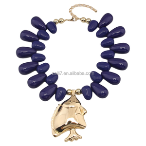 Collana con ciondolo di pesce <span class=keywords><strong>in</strong></span> <span class=keywords><strong>resina</strong></span> colorata a goccia d'acqua con catena alla moda a forma di animale per lo stile di vacanza al mare - Product Image 5