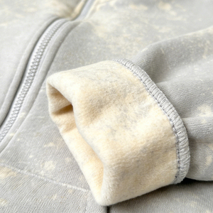 Sudadera con capucha corta con cremallera de tejido grueso con lavado ácido – Top de chándal para mujer personalizado de 300-500 GSM con efecto desgastado vintage al por mayor - Product Image 3