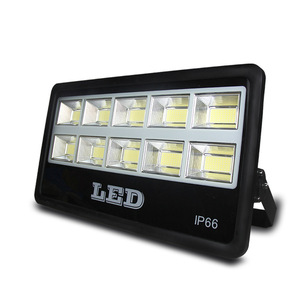 Reflector LED de 6000K, Luz Diurna, IP66, para Exteriores, Jardín, Amplia Cobertura, Montaje en Superficie, Cuerpo de Aluminio, Chip COB de Alto Brillo, CRI80, 3 Años de Garantía - Product Image 3