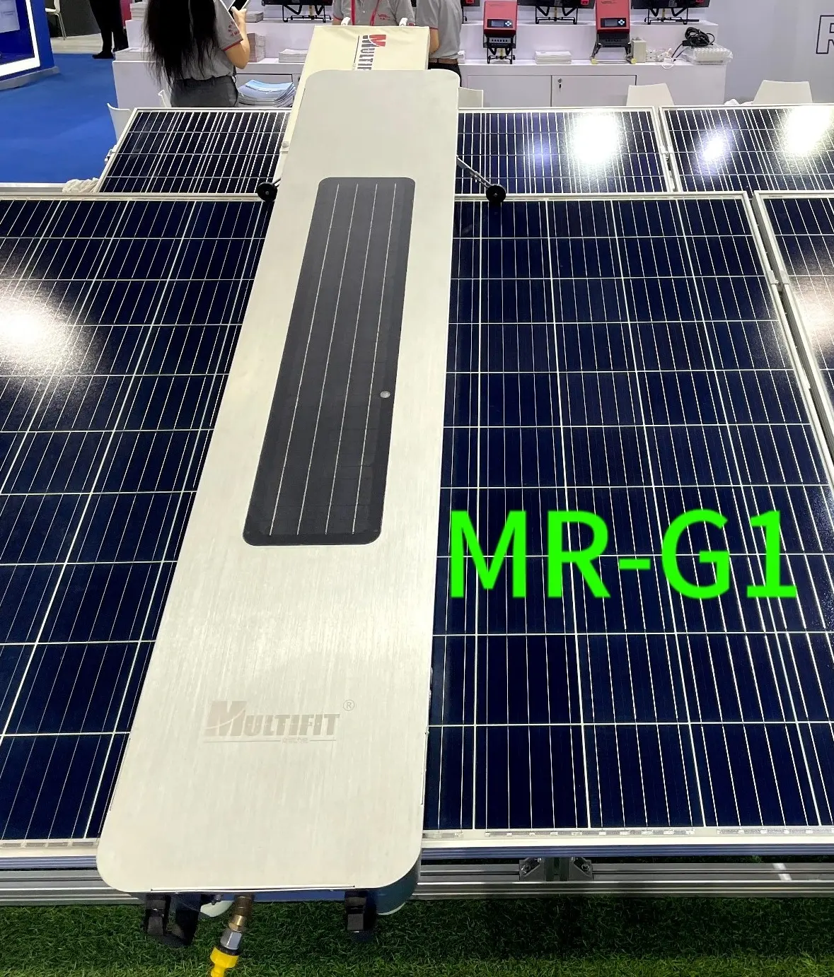 Mesin cuci MULTIFIT untuk Robot pembersih Panel surya tanaman tenaga surya