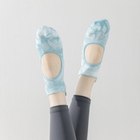 Chaussettes de yoga antidérapantes Morandi Tie Dye en gros, avec empeigne ouverte, en Spandex/Coton, chaussettes de sport avec option logo sur le revers