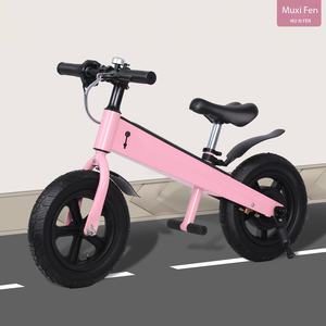 Vélo d'équilibre électrique pour enfants avec pneus larges de <span class=keywords><strong>12</strong></span> <span class=keywords><strong>pouces</strong></span>, vélo électrique sans pédales - Product Image 4