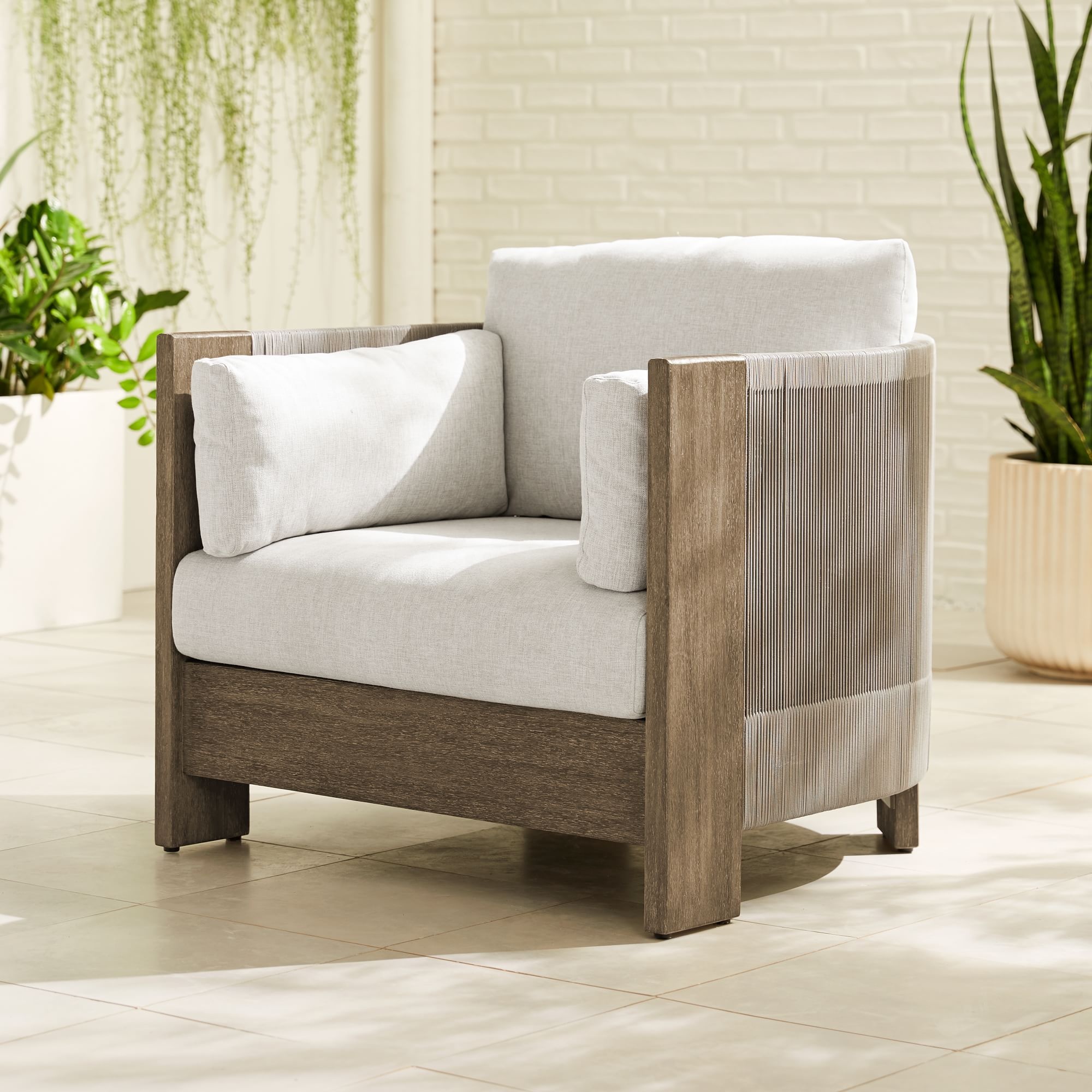 High Quality Hotel Home Garden Furniture Outdoor Courtyard Rope And Teak Solid Wood Frame Patio Club Chair With Cushion
