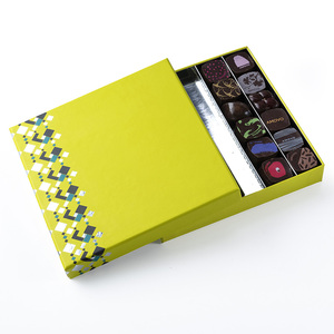 Caja de Regalo Cuadrada Minimalista para Chocolates, Personalizable, Apta para Alimentos, con Separador, de Cartón Rígido, para Dulces y Regalos Navideños - Product Image 2