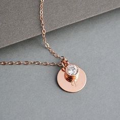 <span class=keywords><strong>Regalo</strong></span> di <span class=keywords><strong>compleanno</strong></span> della <span class=keywords><strong>donna</strong></span> di colore dello zircone fortunato di dicembre intagliato in bianco della collana rotonda su ordinazione all'ingrosso del pendente della moneta dell'acciaio inossidabile - Product Image 3