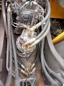 Excavatrice hydraulique sur chenilles Volvo EC220D d'occasion à bas prix, composants d'origine (moteur, pompe, engrenage, PLC) - En promotion ! - Product Image 4